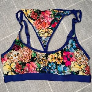 Parade XL Floral Print Scoop Bralette and Ruffle Thong Set NEW